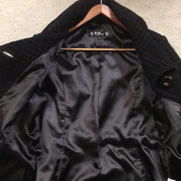 Elegant Cloth Coat - Picture 4 of 8